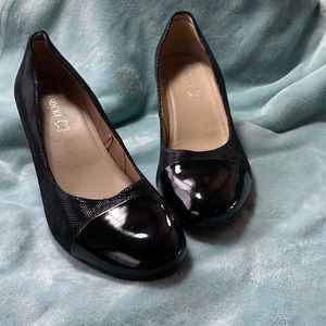 Lasocki Dress heels with Patent Leather (toe and heel)